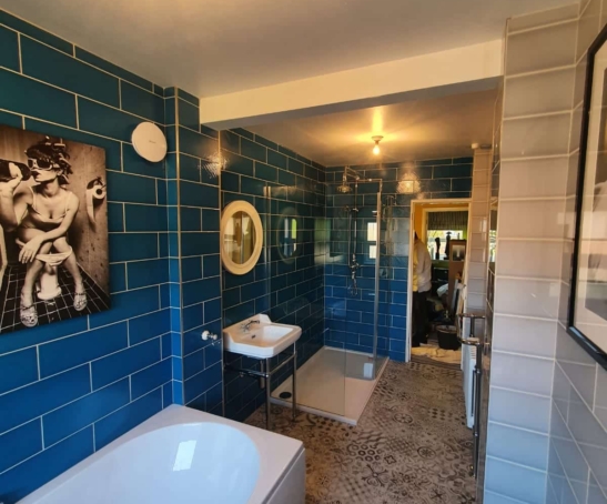 Blue Bathroom - Victorian Style Floor