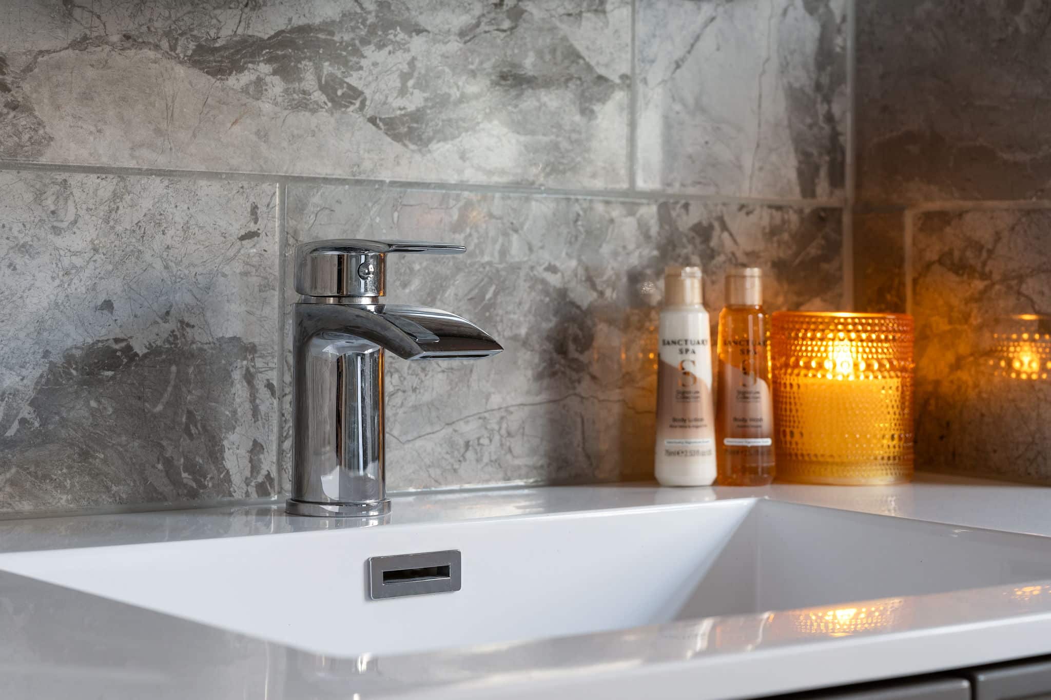 Contemporary Bathroom and En-suite 2