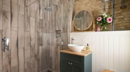 Modern and traditional bathroom 4