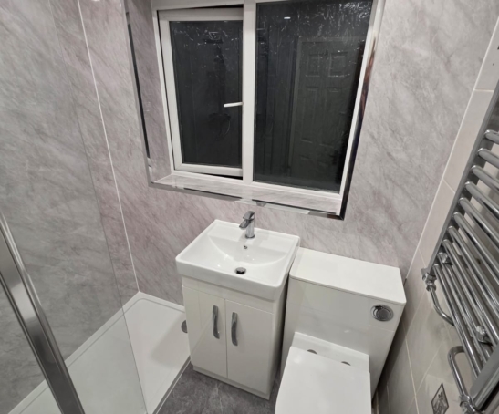 Florence Slate LVT Floor Shower