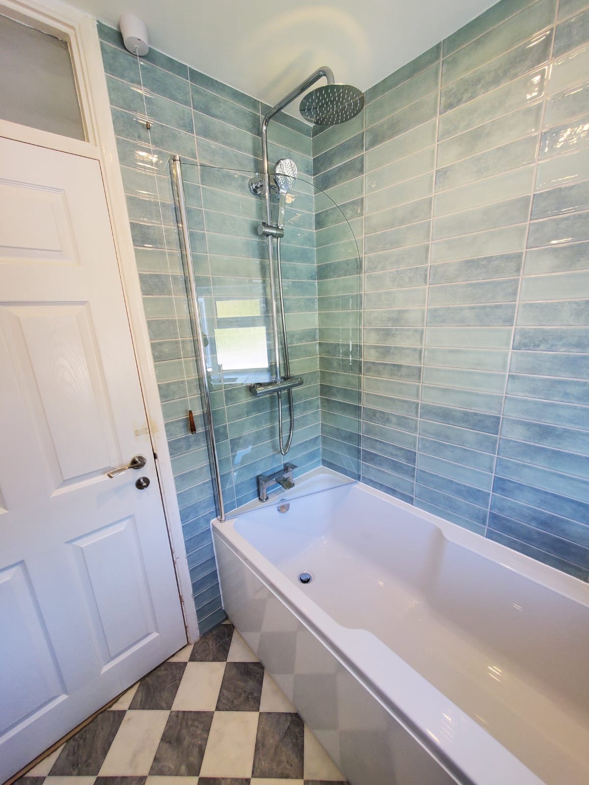 Chequer Floor Bathroom