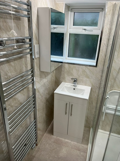 Aqua Board Shower