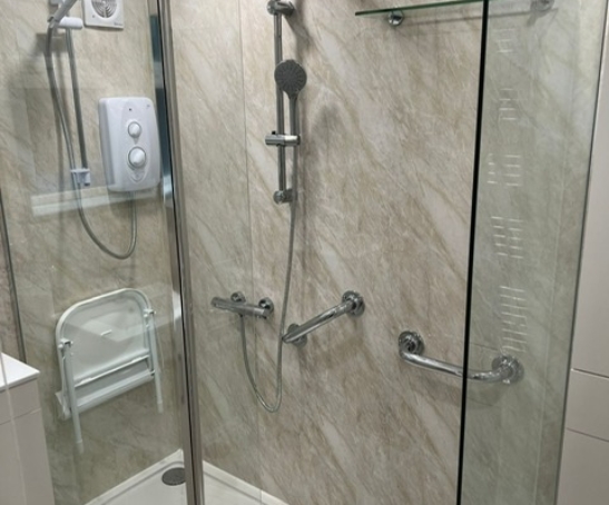 Aqua Board Shower