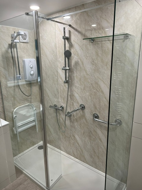 Aqua Board Shower