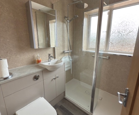 Venice LVT Floor Shower